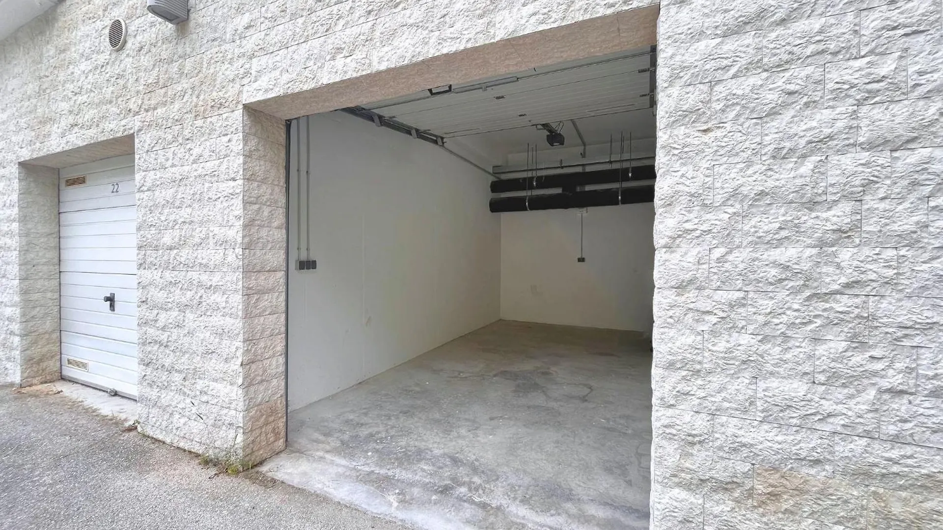 Zen Apartment Rijeka With Private Garage